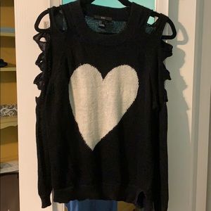 XXI black and white heart sweater